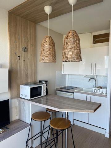 Studio Cabine Vue Mer Et Port Карнон Плаж Екстериор снимка